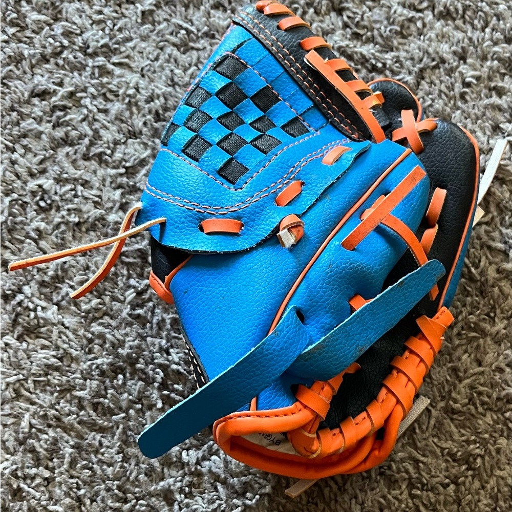 Tball glove